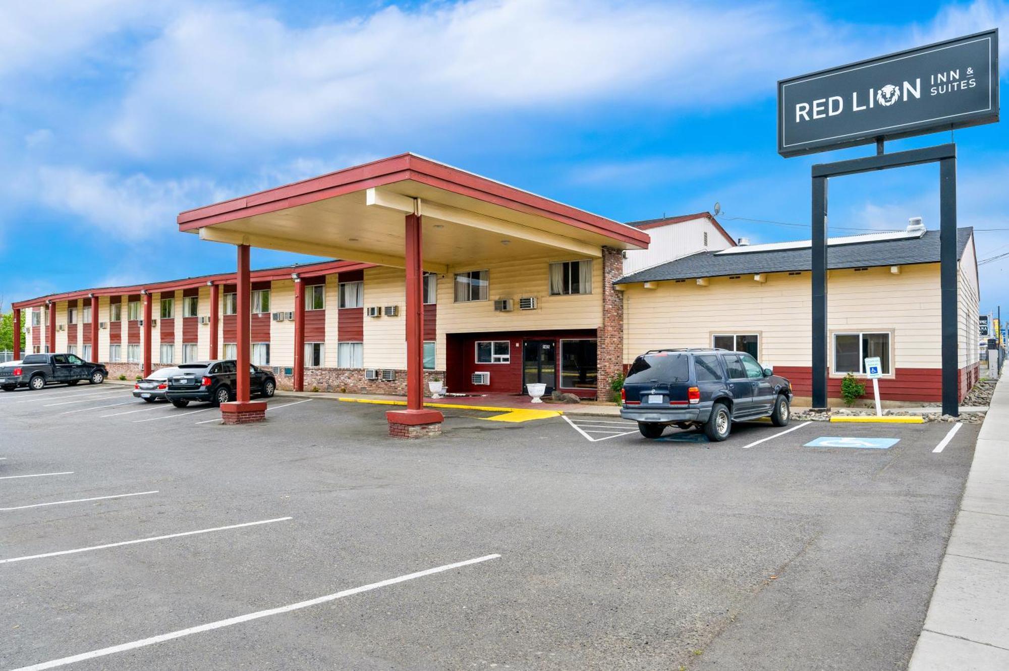 Red Lion Inn & Suites ヤキマ エクステリア 写真